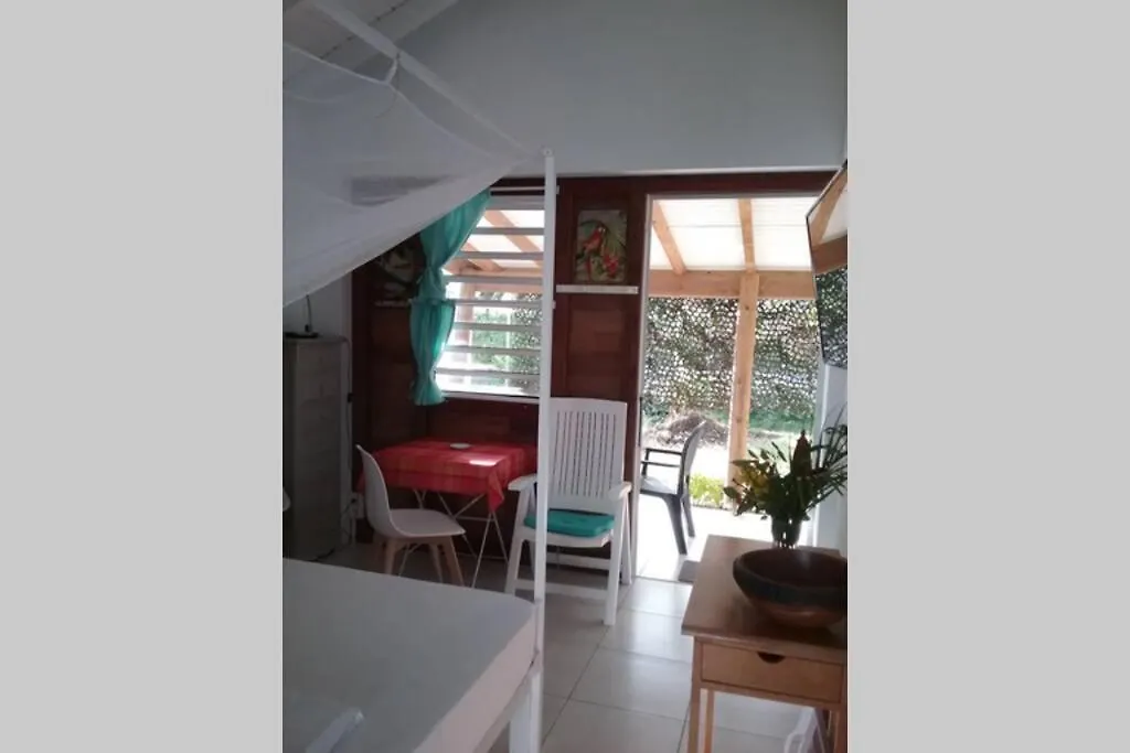 Gite Cajou Dans Jardin Tropical Ventile A Sainte-Anne Holiday home Sainte-Anne (Grande-Terre)