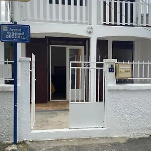 à Proximité De La Du Bourg ! Sainte-Anne (Grande-Terre)